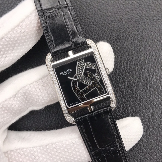 YF factory top-tier watch Hermès women's black dial black belt quartzleather strap watch front view