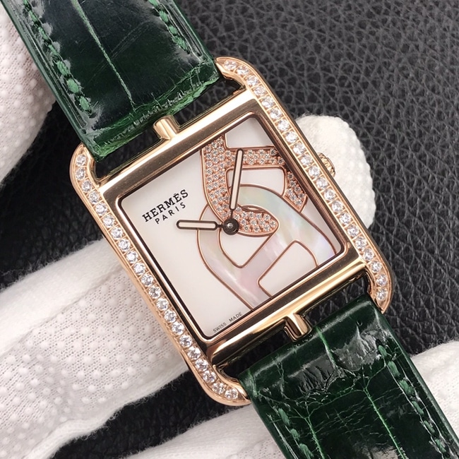 YF factory top-tier watch Hermès white dial green strap crocodile leather strapquartz watch front view