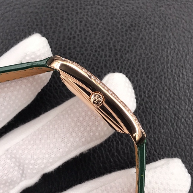 YF factory top-tier watch Hermès white dial green strap crocodile leather strapquartz watch side view