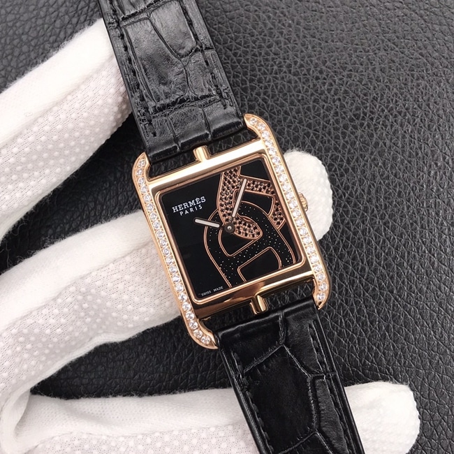 YF factory top-tier watch Hermès black dial black belt quartz crocodile leather strap watch front view