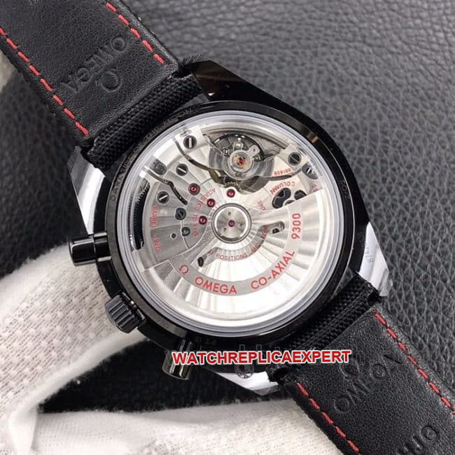 Omega Top Speedmaster 311.92.44.51.01.005 Dark Side of the Moon Ceramic Matte Movement Pictures