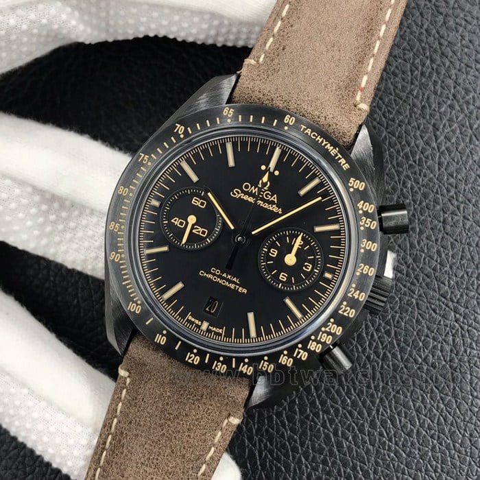 OM Factorytop-tier Dark Side of the Moon Omega Speedmaster men's ceramictop-tier watch 9300movement crazy horse leather front view