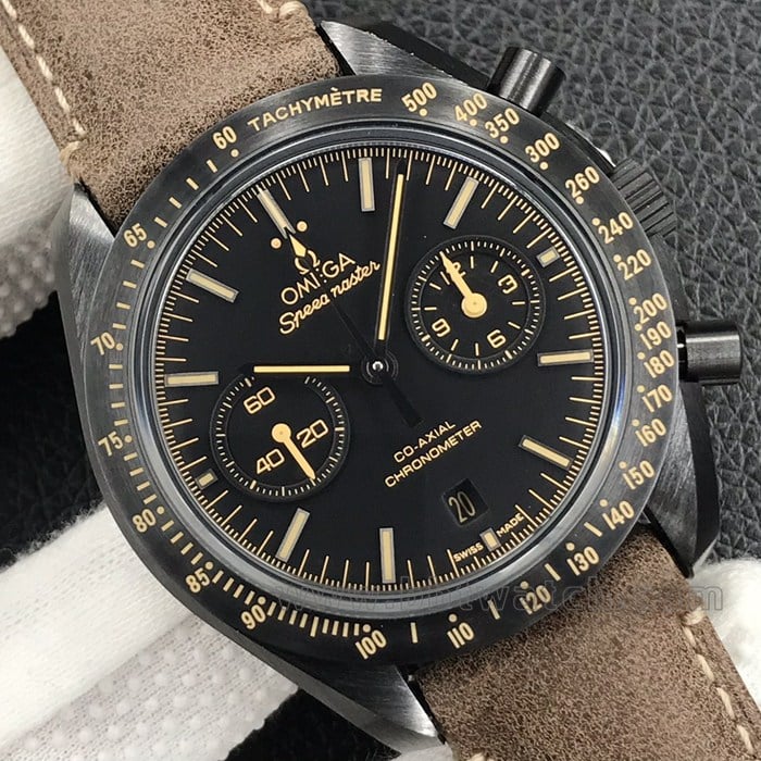 OM Factorytop-tier Dark Side of the Moon Omega Speedmaster men's ceramictop-tier watch 9300movement crazy horse leather front view