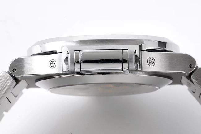PPF Factorytop-tier watch Patek Philippeautomatic movementNautilus series men's blue dialsteel bracelet watch side view