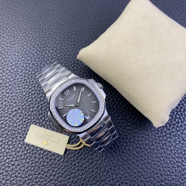 PF factory top-tier replicaPatek Philippe7018 sports elegant series women's Nautilus watch front view