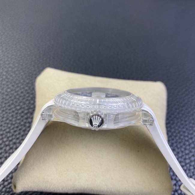 top-tier watch Rolexwhite dialrubber strap transparent Submariner men's super lume watch side view