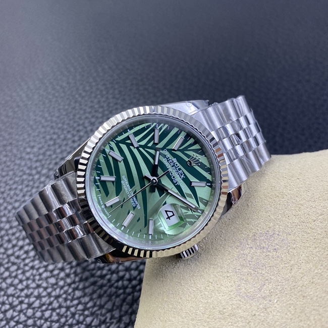 2021 top-tier watch Rolex log series 36mm new olive green jungle palm leaf pattern dial watch front view