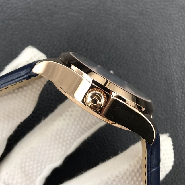 Top-tier Omega men's blue dial Cordon Bleu De Ville series automatic movement tourbillon watch side view