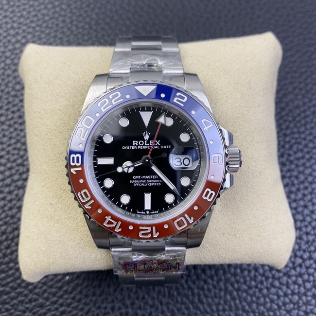 Rolextop-tier watch men's black dialsteel braceletGMT-Master type automatic movement watch three-bead belt front view