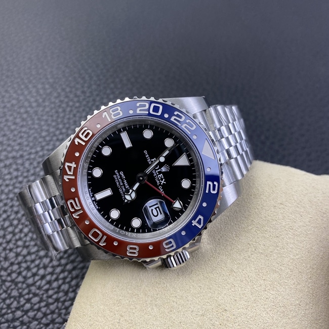 New top Rolex GMT-Master II red and blue "Coke" bezel automatic mechanical steel band men's watch, Jubilee bracelet, front view