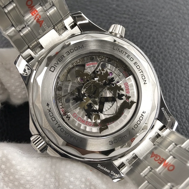 OR factory top-tier replicaOmega men's black dialsteel braceletSeamaster 300m automatic movement watch movement picture