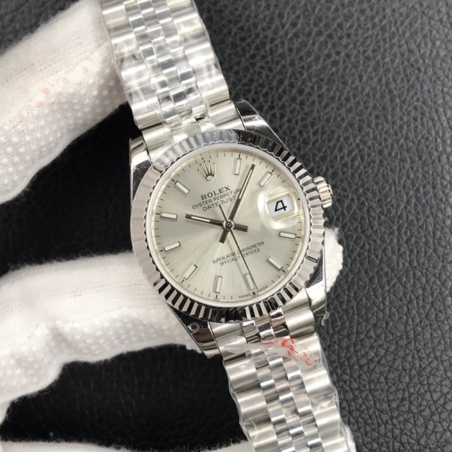 Rolex women's top-tier watch Datejust 31MM white dialsteel bracelet mechanical watch front view