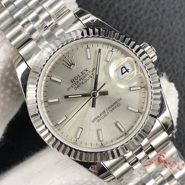 Rolex women's top-tier watch Datejust 31MM white dialsteel bracelet mechanical watch front view