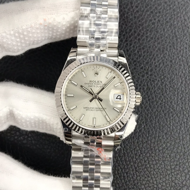 Rolex women's top-tier watch Datejust 31MM white dialsteel bracelet mechanical watch front view
