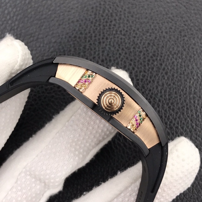Richard Milletop-tier watch ladies black dial black rubber strapbon bon series mechanical watch side view