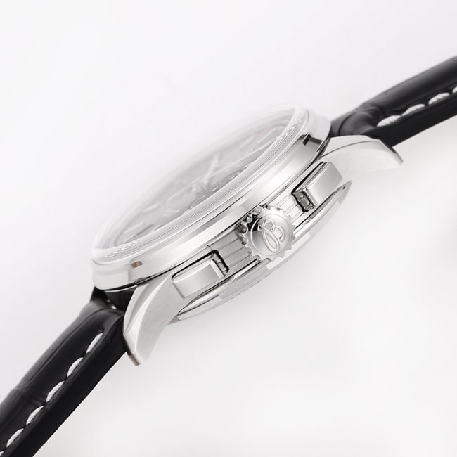 GF FactoryBreitlingtop-tier watch v2 upgraded version automatic movement men's black dial black leather strap watch side view