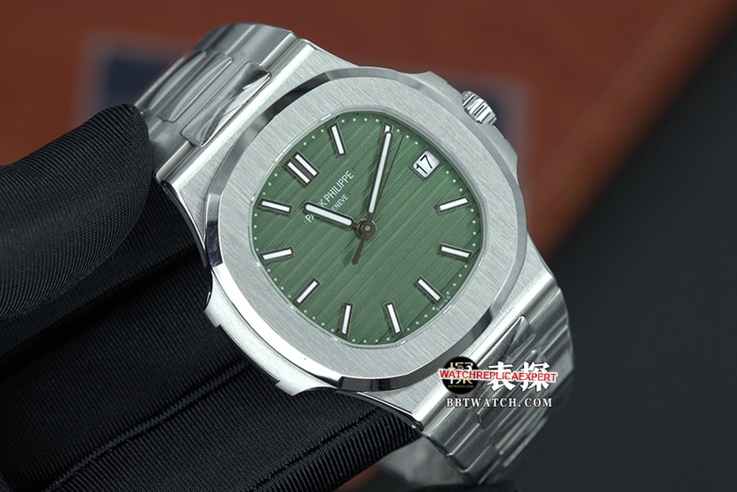 3k factory top-tier watch Patek Philippe men's green dialsteel braceletNautilus series mechanical watch front live photo
