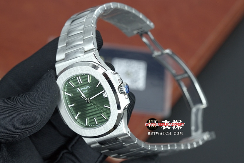 3k factory top-tier watch Patek Philippe men's green dialsteel braceletNautilus series mechanical watch side live photo