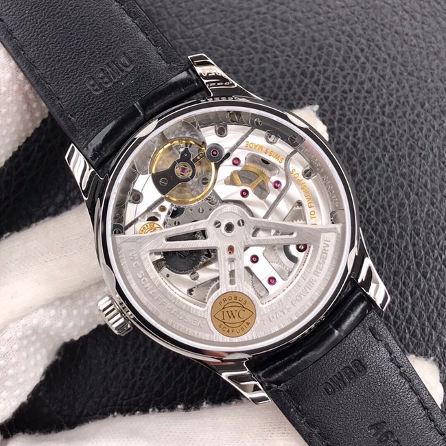 YL factory top-tier watch IWC men's white dial black belt Portuguese seven automatic movementleather strap watch movement picture