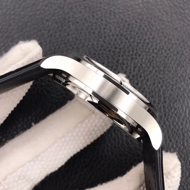 YL Factory IWC Top Watch Automatic Mechanical Men's White Dial Portuguese Seven Leather Strap Watch Side View