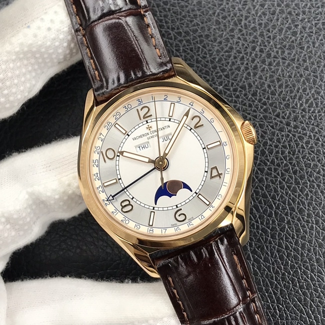 ZF Factorytop-tier watch Vacheron Constantin men's white dial brown belt Wu Luzhi type series full date display moon phase watch front view