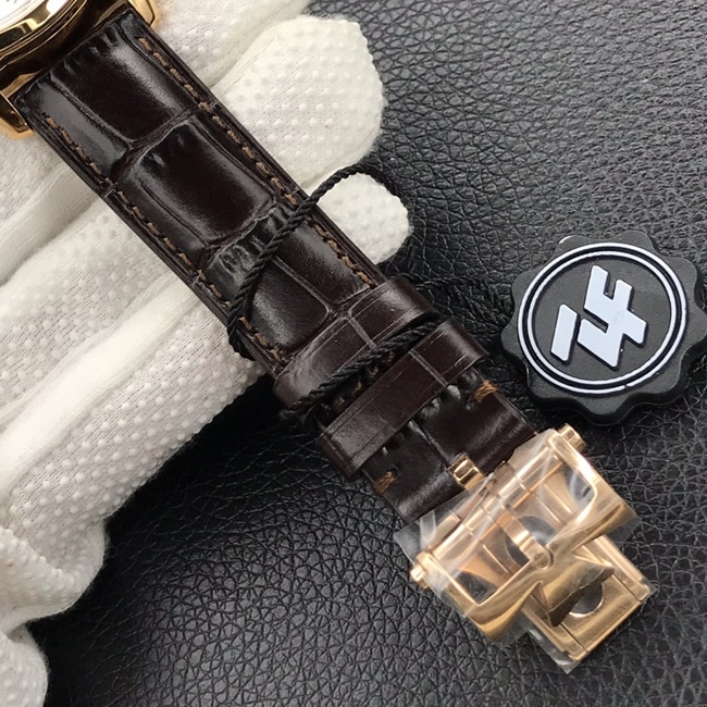 ZF Factorytop-tier watch Vacheron Constantin men's white dial brown belt Wu Luzhi type series full date display moon phase watch clasp picture