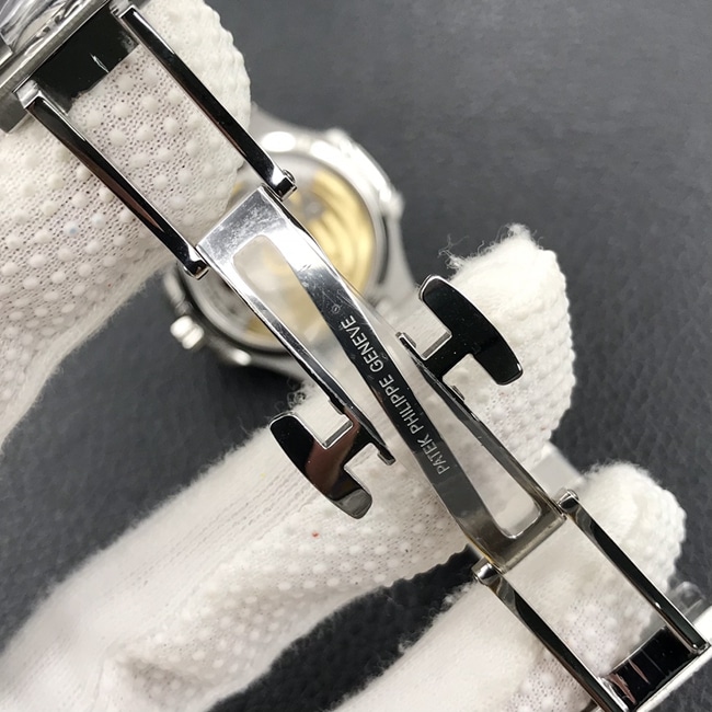 PF Factory Top Patek Philippe Nautilus Men's Black Dial Steel Strap Sport Series Automatic Mechanical Watch Buckle Picture