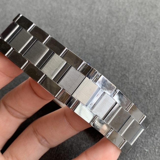 K11 factory top-tier watch Cartier tank series women's white dialsteel braceletautomatic movement watch clasp picture