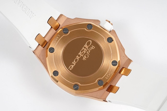 Audemars Piguettop-tier watch Royal Oak offshore series 37mm women's white dialrubber strapquartz watch back cover picture