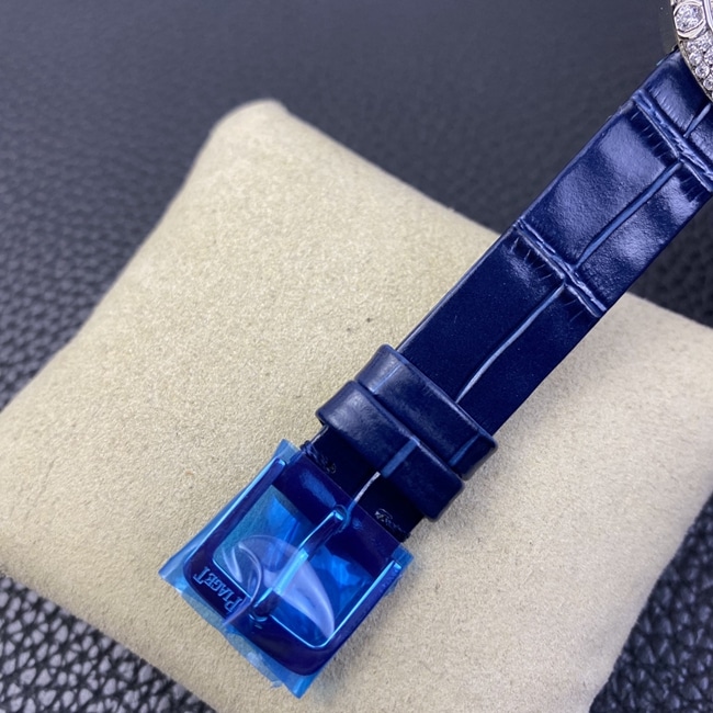 Piaget top-tier watch white dial blue belt POSSESSION series ladies quartz watch bracelet picture