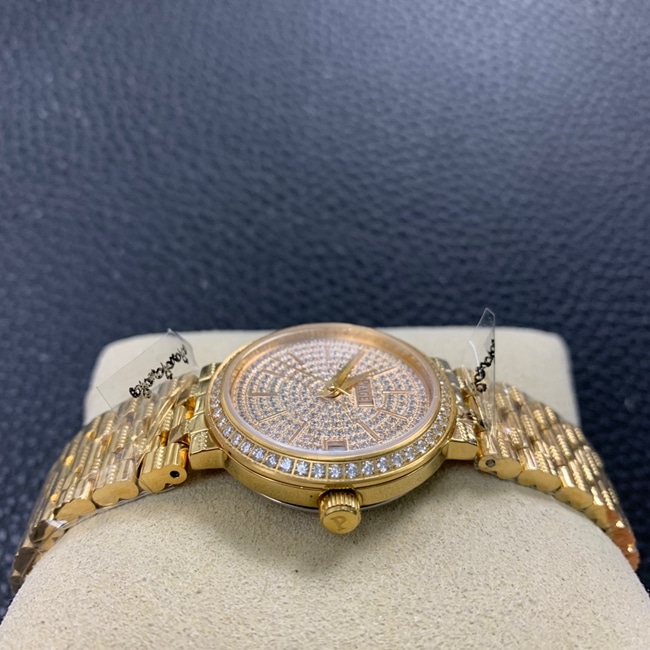 Top-tier watch Countess gold plate steel braceletquartz watch side view