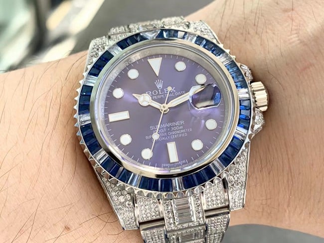 top-tier watch Rolex men's blue dialsteel braceletSubmariner type series fully automatic movement watch front view
