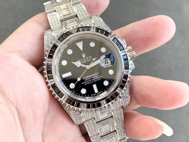 Rolextop-tier watch men's black dialsteel bracelet fully automatic movementSubmariner watch front view