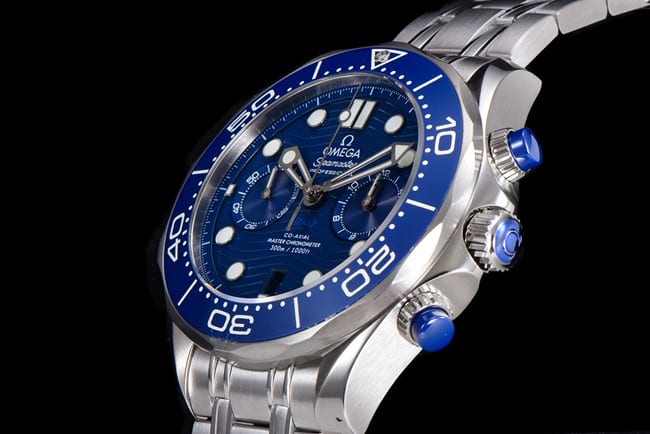 OM Factorytop-tier watch Omega men's 44mm Seamaster 300m blue dialsteel braceletchronograph watch side view