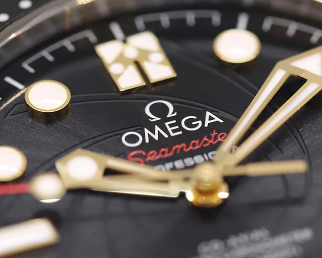 OR factory Omegatop-tier watch 42mmSeamaster300 men's black dialrubber strap watch detail shots