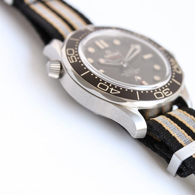 OR factory Omegatop-tier watch men's black dial nylon strap mechanical watch detail shots
