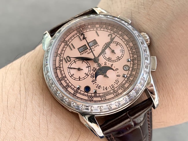 Patek Philippetop-tier watch pink plate brown belt complex function series men's leather strap watch front view