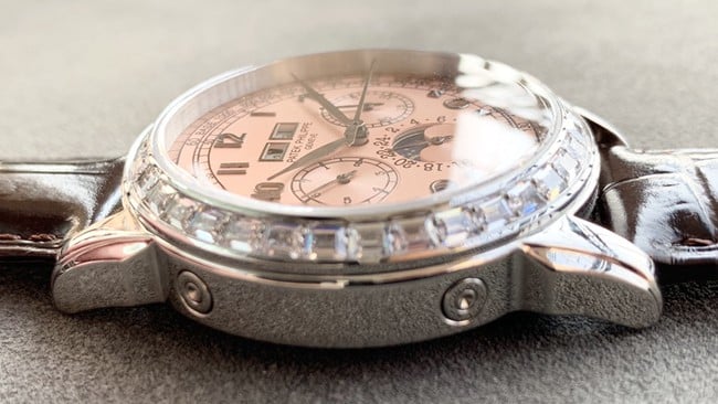 Patek Philippetop-tier watch pink plate brown belt complex function series men's leather strap watch side view