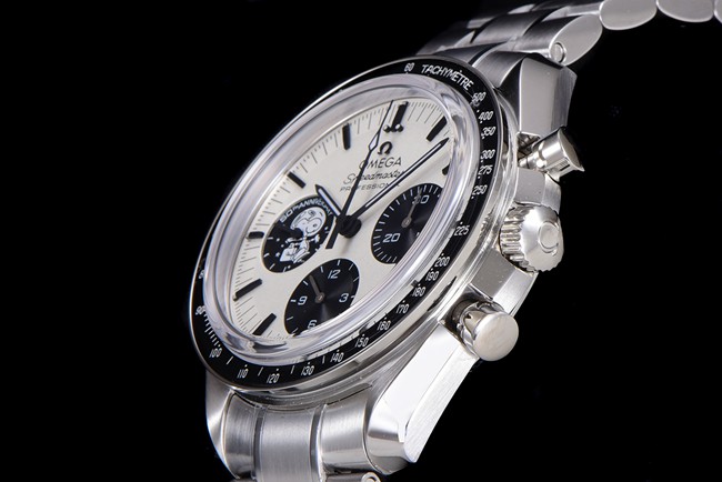 Top Omega men's watch, white dial, steel bracelet, Snoopy series, automatic mechanical watch, detailed pictures