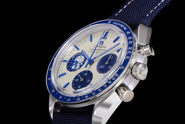 top-tier watch Omega men's white dial nylon strap Snoopy series watch detail shots