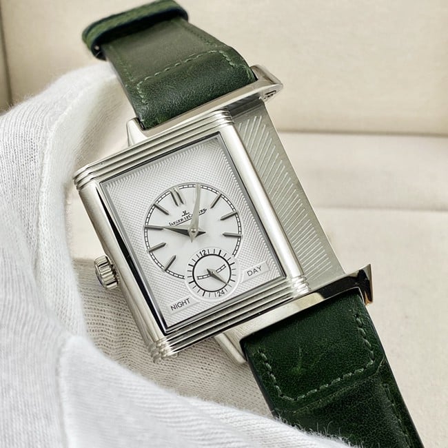 top-tier watch Jaeger-LeCoultre men's green dial green strap flip series manual winding leather strap watch front view