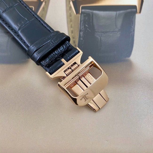 Jaeger-LeCoultretop-tier watch men's flip series white dial black belt manual winding watch clasp picture