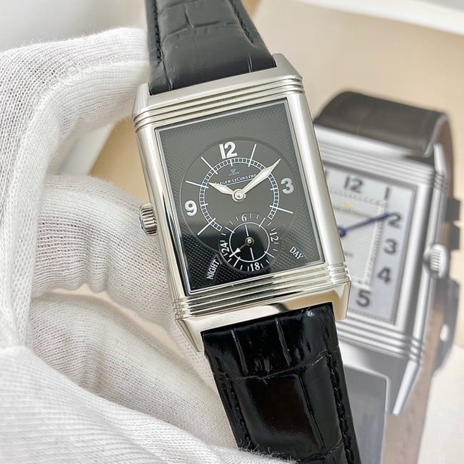 Jaeger-LeCoultretop-tier watch men's black dial black belt flip series leather strap watch front view