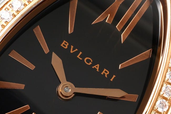 BV factory top-tier watch Bvlgari women's black dialceramicbraceletquartz watch detail shots