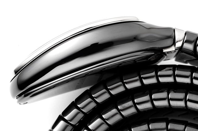 BV factory top-tier watch Bvlgari women's black dial black ceramicbraceletquartz watch side view