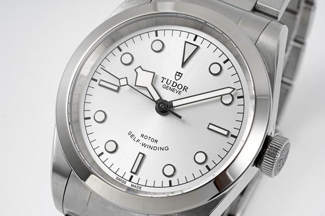top-tier watch Tudor men's white dialsteel bracelet Biwan M79540 series 41 mechanical watch front view