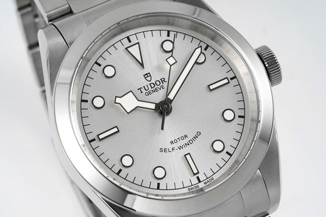 top-tier watch Tudor men's white dialsteel bracelet Biwan M79540 series 41 mechanical watch front view