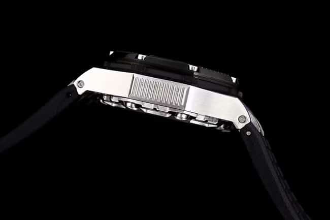 Audemars Piguettop-tier watch men's black dial black rubber strapRoyal Oak offshore series mechanical watch side view