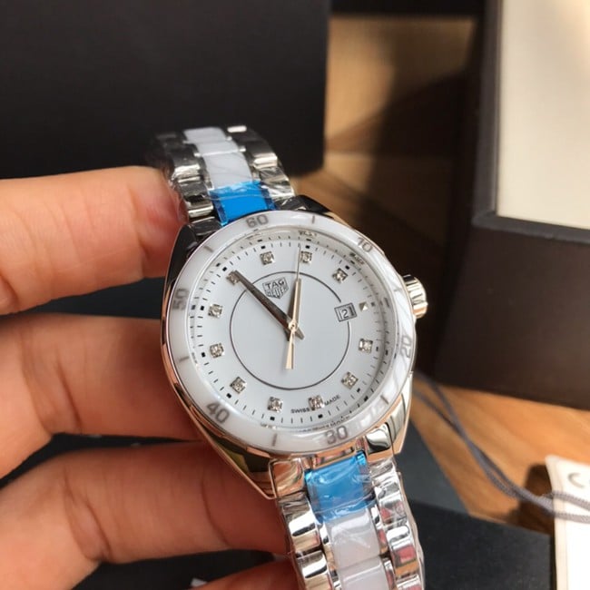 Original watch TAG Heuer Aquaracer white dialsteel braceletquartz women's watch front view
