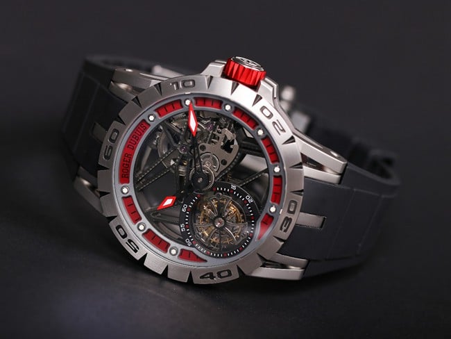 JB Roger Dubuis King Series top-tier watch men's black dialrubber strapautomatic movementtourbillon watch front view